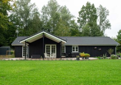 Træhytte ved-kildepladsen-35-2
